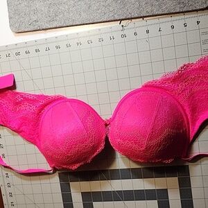 Victoria's Secret Plunge Bra 36D